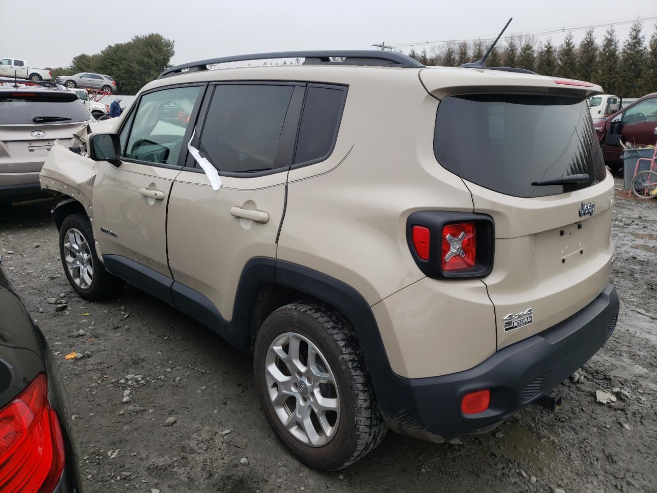 Photo 3 from auction – 2015 JEEP RENEGADE L with VIN ZACCJBBT2FPB45671