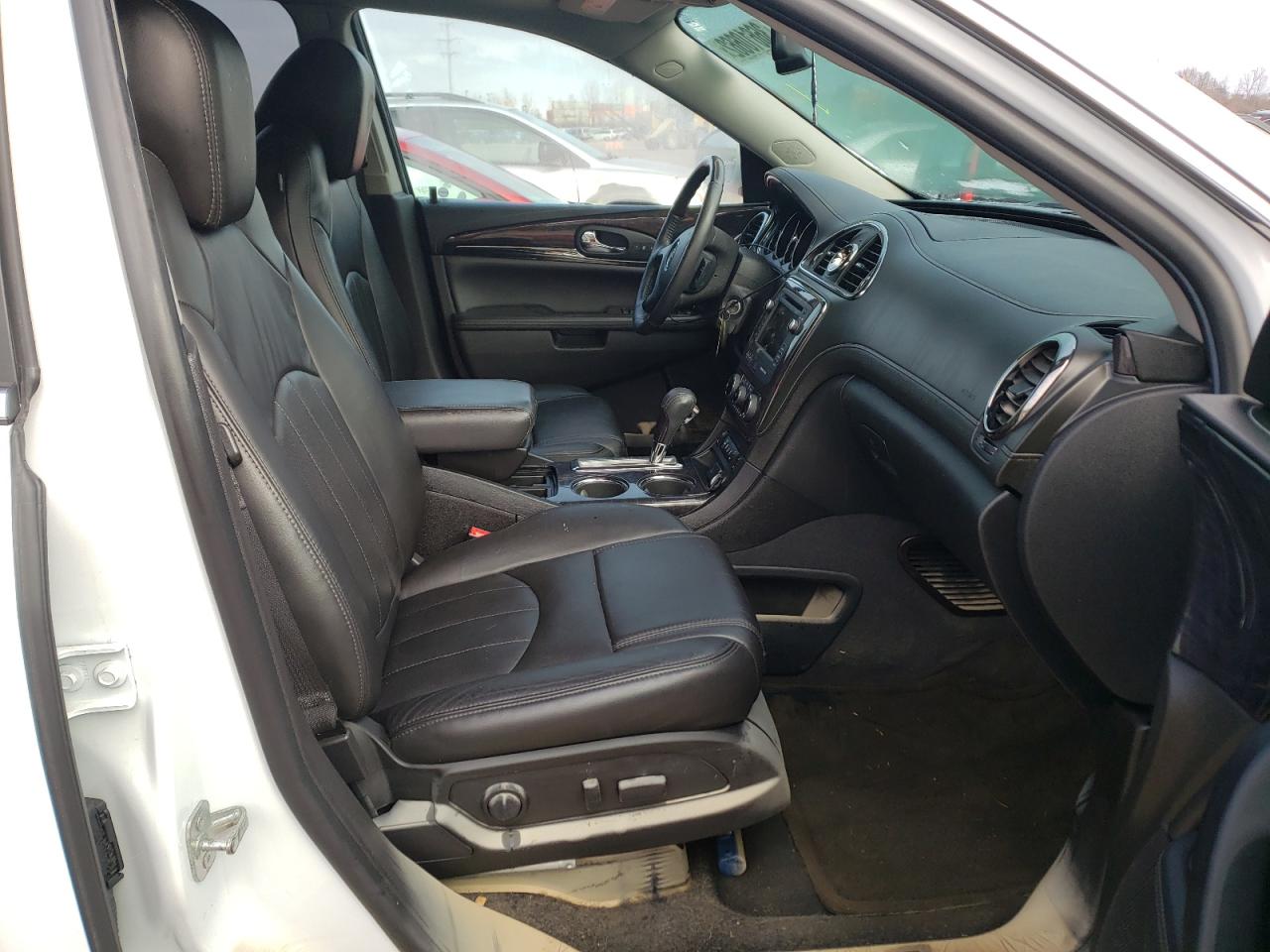 Photo 5 from auction – 2016 BUICK ENCLAVE with VIN 5GAKVBKD8GJ151843