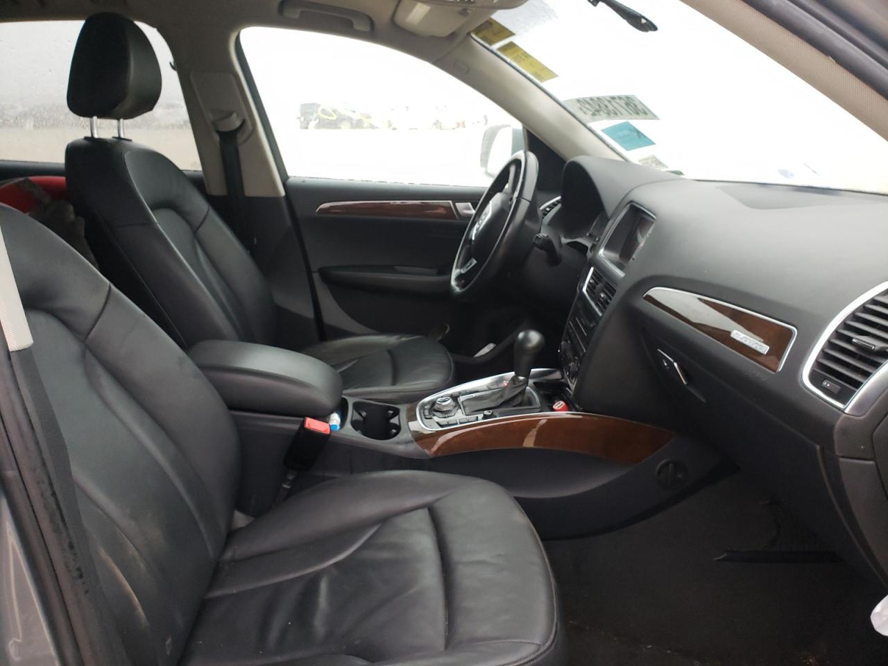 Photo 5 from auction – 2011 AUDI Q5 PREMIUM with VIN WA1DKAFP9BA038128