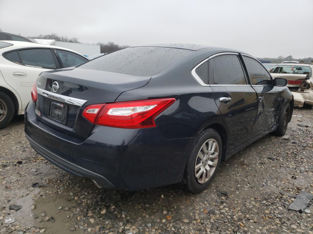Photo 4 from auction – 2016 NISSAN ALTIMA 2.5 with VIN 1N4AL3AP0GN332967