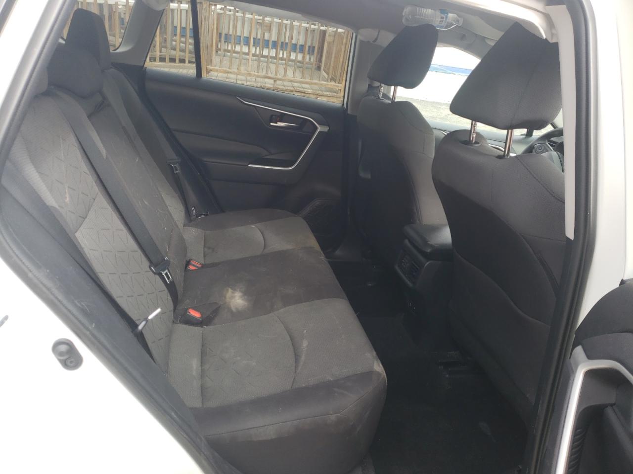 Photo 6 from auction – 2021 TOYOTA RAV4 XLE with VIN 2T3P1RFV8MC156583
