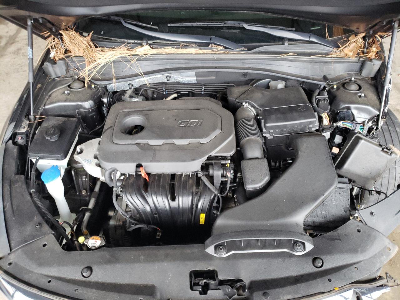 Photo 7 from auction – 2016 KIA OPTIMA EX with VIN 5XXGU4L31GG111343