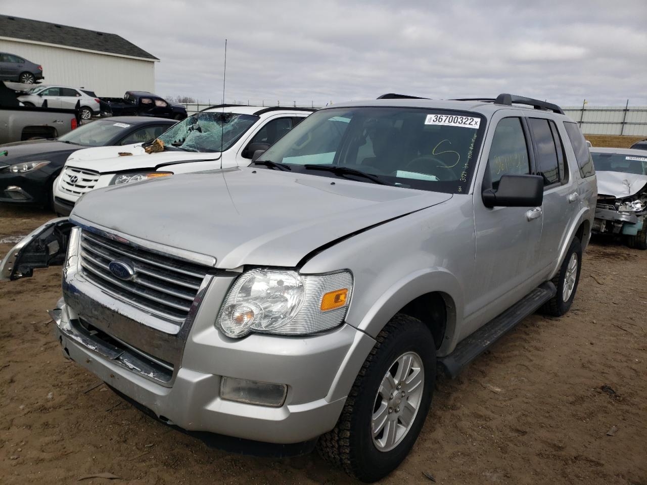 Photo 2 from auction – 2009 FORD EXPLORER X with VIN 1FMEU63E99UA19409