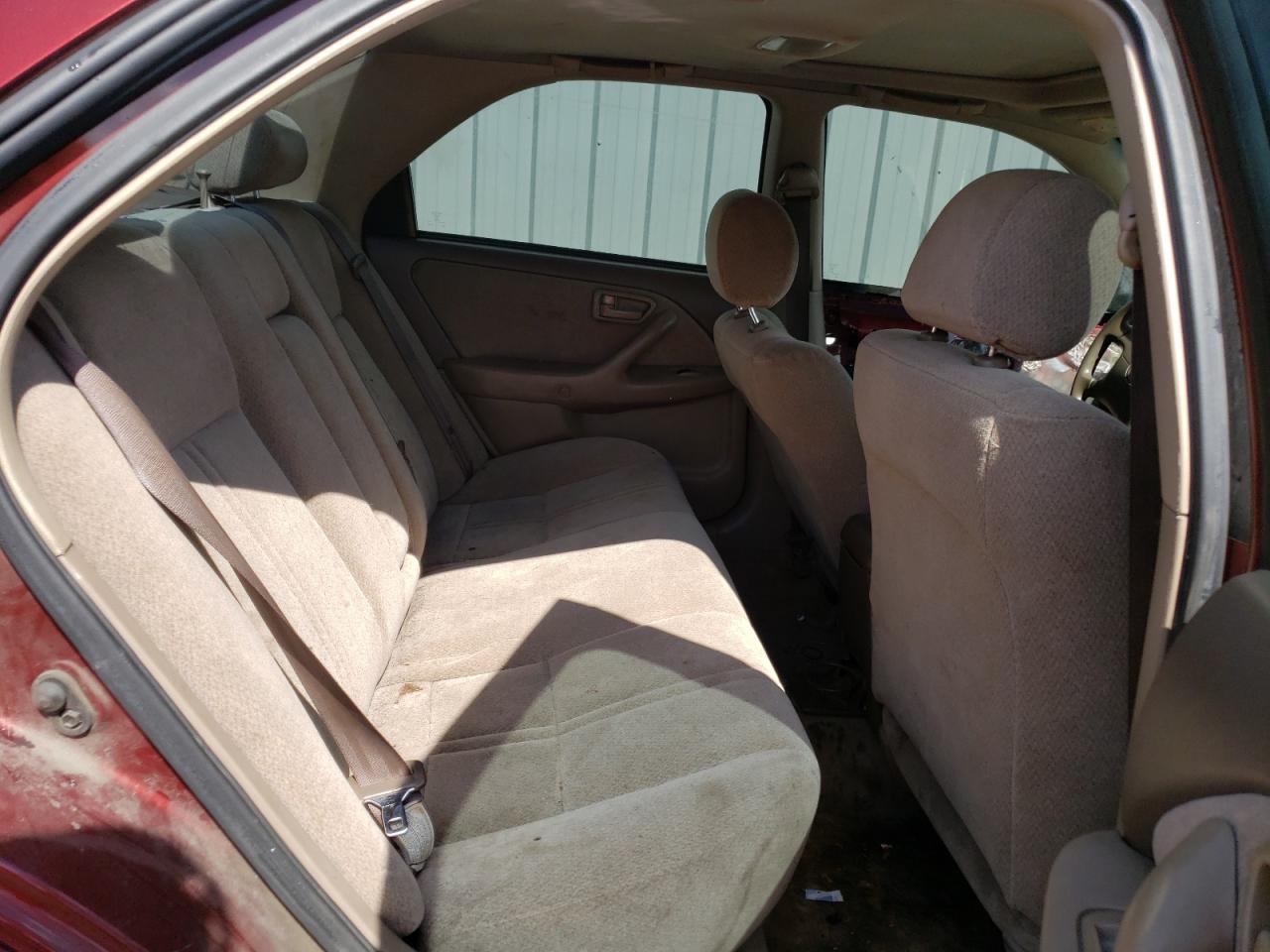 Photo 6 from auction – 2001 TOYOTA CAMRY LE with VIN 4T1BF22K21U130448