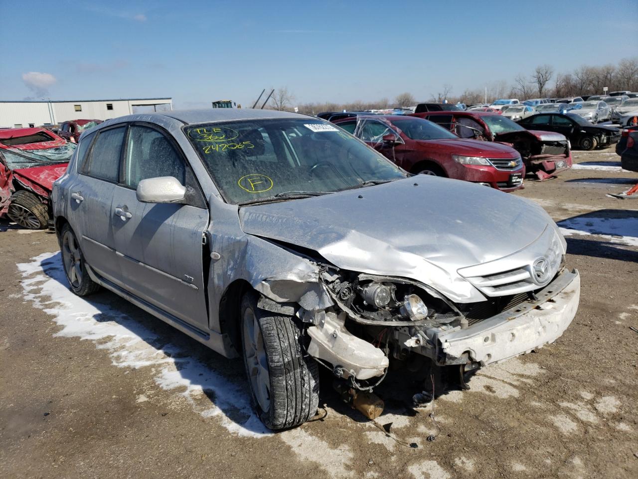 MAZDA 3 HATCHBAC 2005 مع رقم تعريف المركبة JM1BK143X51242065 - صورة من المزاد
