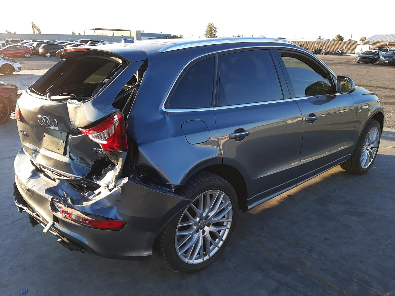 Photo 4 from auction – 2017 AUDI Q5 PREMIUM with VIN WA1M2AFP6HA093774