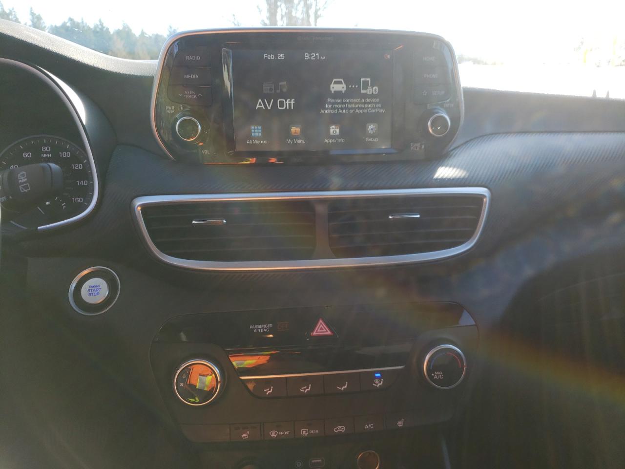 Photo 9 from auction – 2020 HYUNDAI TUCSON LIM with VIN KM8J3CA40LU248689