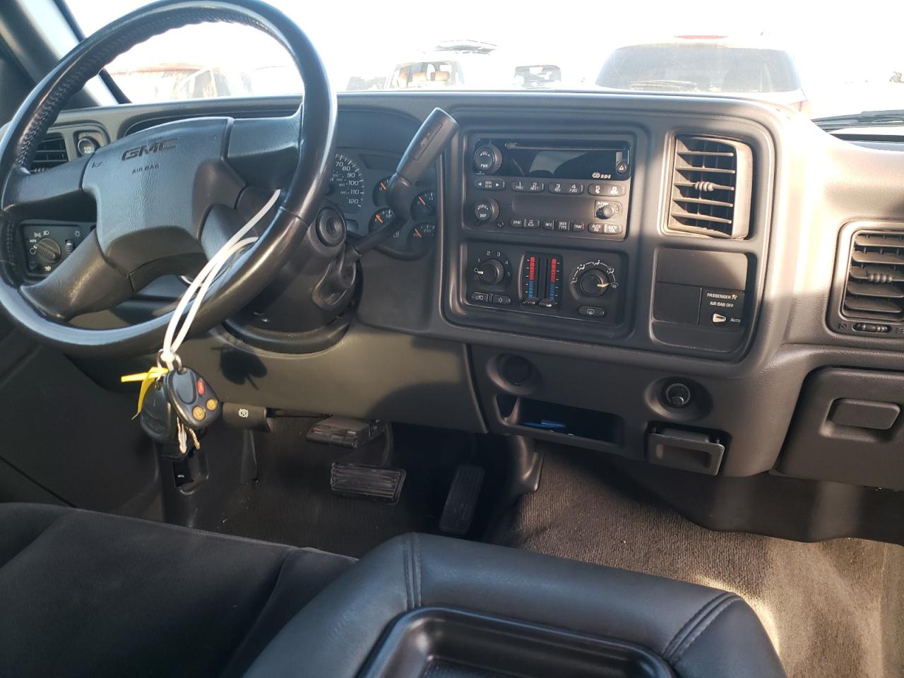 Photo 9 from auction – 2003 GMC SIERRA with VIN 1GTEK19TX3E222278