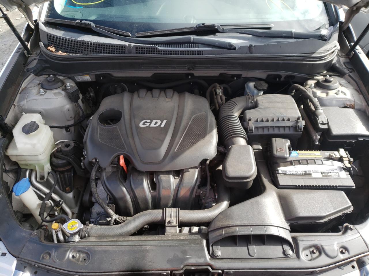 Photo 7 from auction – 2011 HYUNDAI SONATA SE with VIN 5NPEC4AC4BH063847