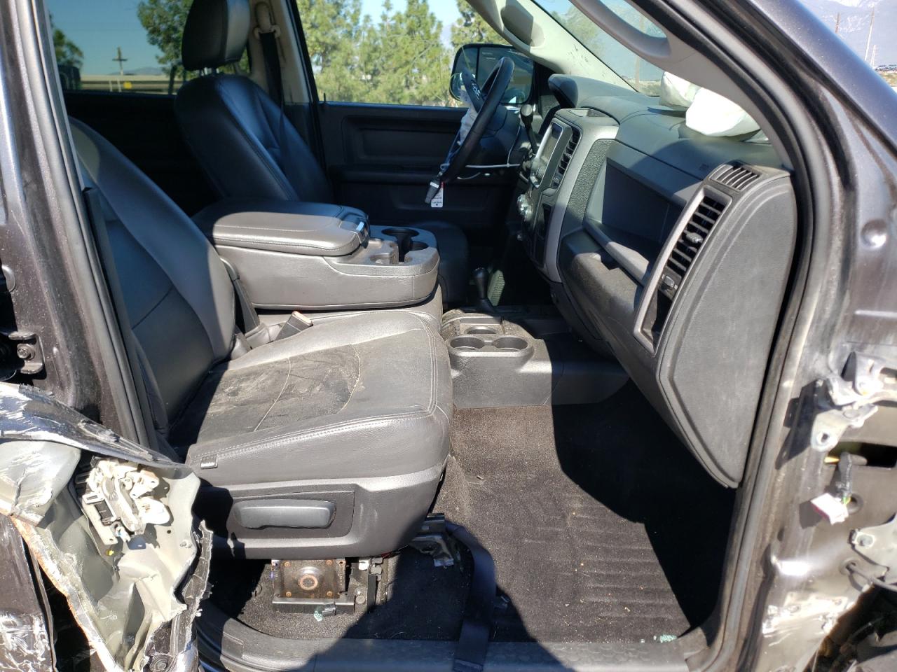 Photo 5 from auction – 2016 RAM 2500 ST with VIN 3C6UR5CL3GG120303