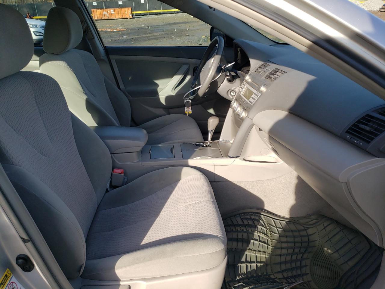 صورة رقم 5 من المزاد - 2011 TOYOTA CAMRY BASE مع VIN 4T1BF3EK8BU667392