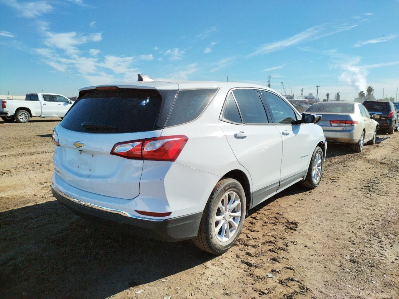 Photo 4 from auction – 2018 CHEVROLET EQUINOX LS with VIN 2GNAXHEV2J6110289