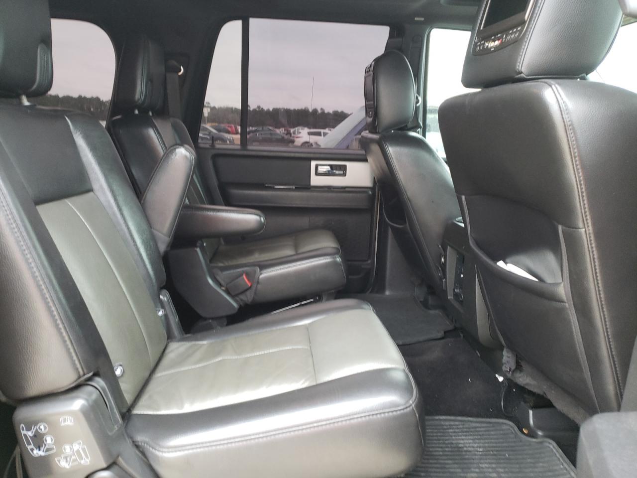 Photo 6 from auction – 2012 FORD EXPEDITION with VIN 1FMJK1H54CEF58652