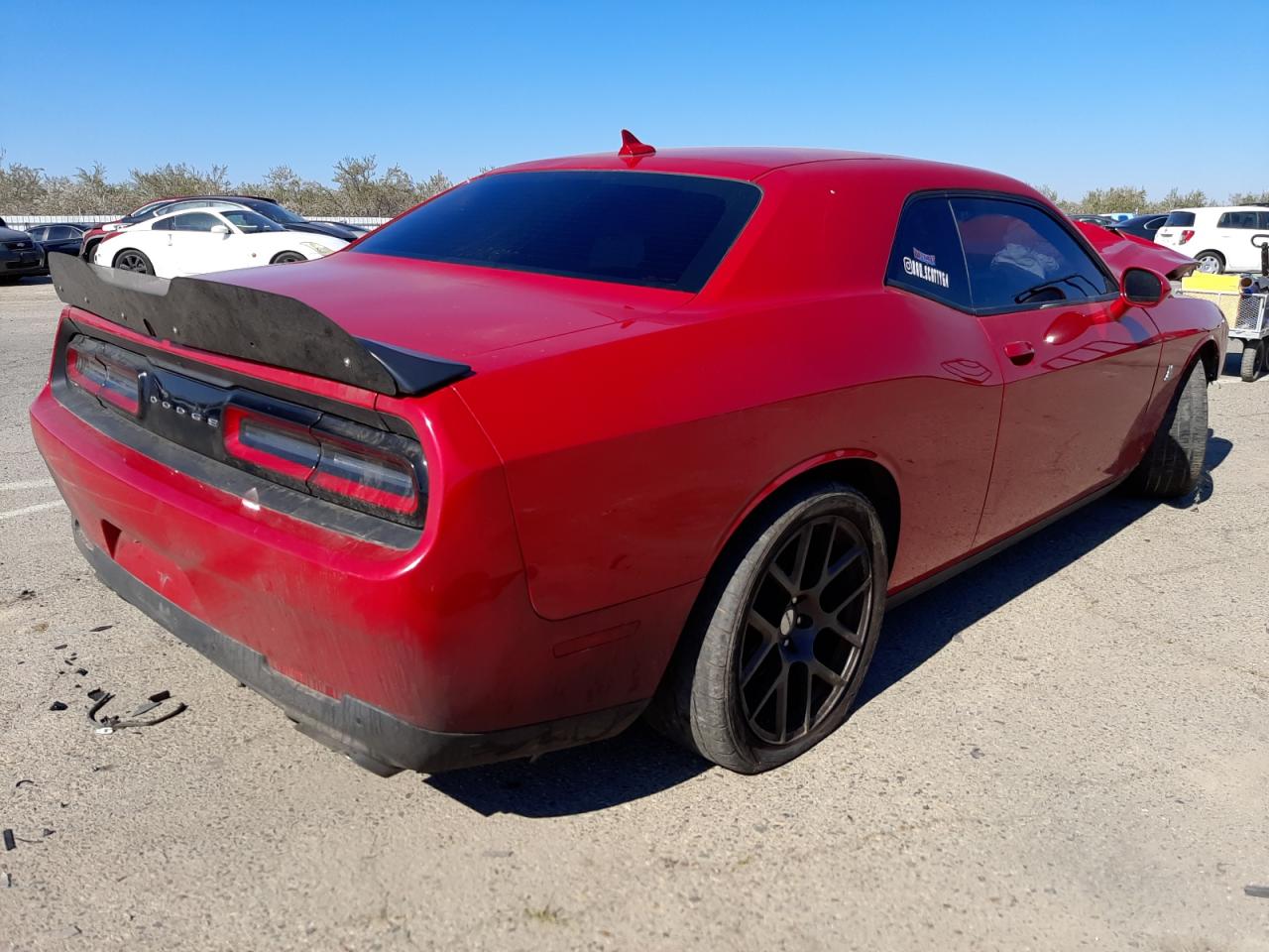 Photo 4 from auction – 2016 DODGE CHALLENGER with VIN 2C3CDZFJ7GH221322
