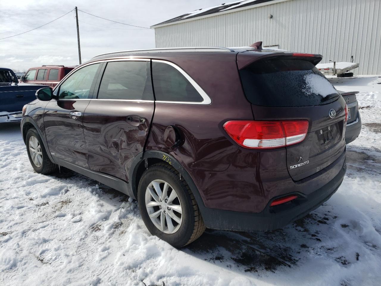 Photo 3 from auction – 2017 KIA SORENTO LX with VIN 5XYPGDA33HG326715
