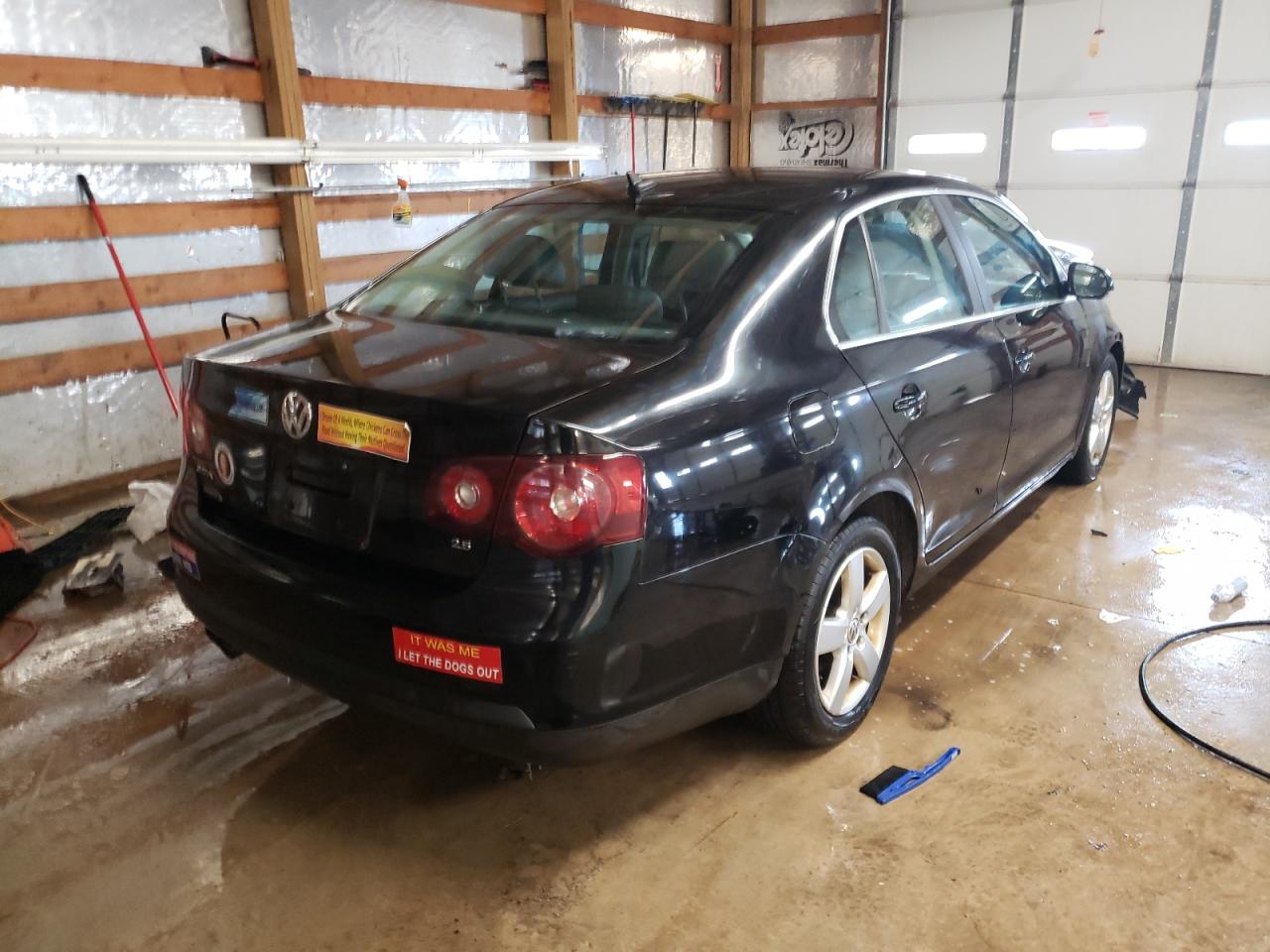 Photo 4 from auction – 2008 VOLKSWAGEN JETTA SE with VIN 3VWRM71K48M106929
