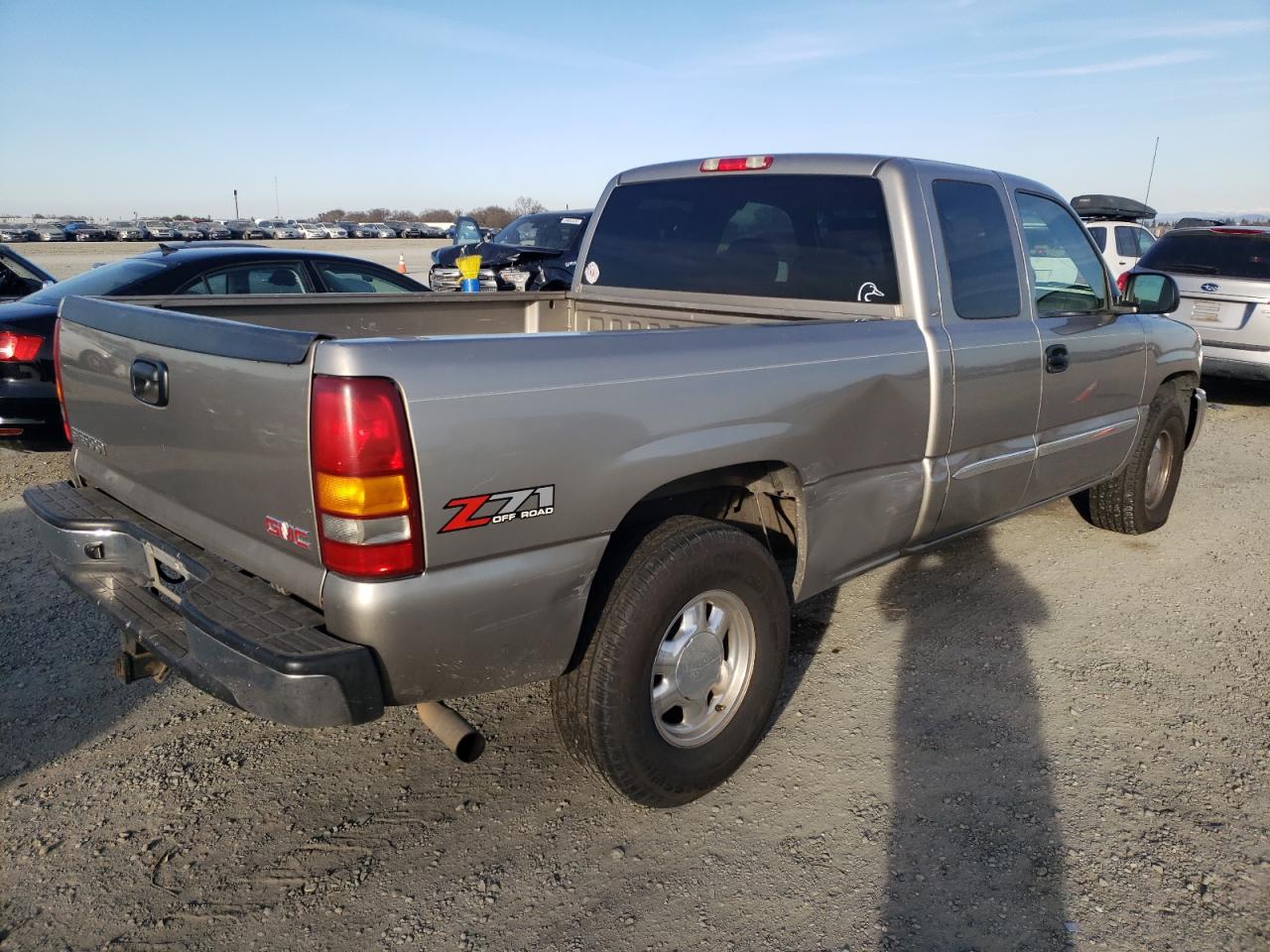 Photo 4 from auction – 2003 GMC SIERRA with VIN 1GTEK19TX3E222278