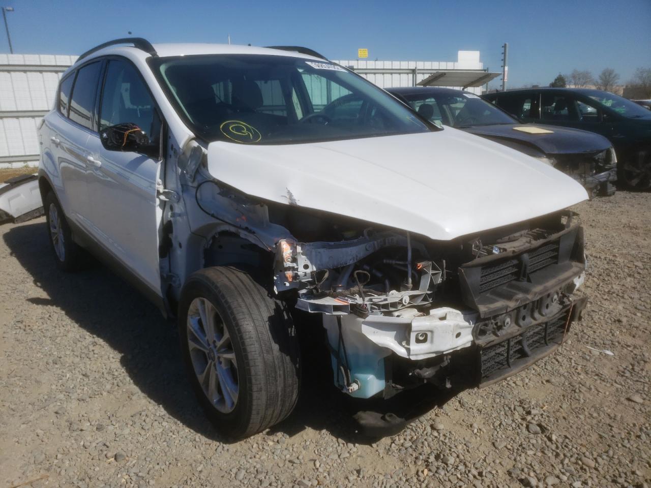 FORD ESCAPE SE 2017 with VIN 1FMCU9GD5HUE98405 - Photo from auction