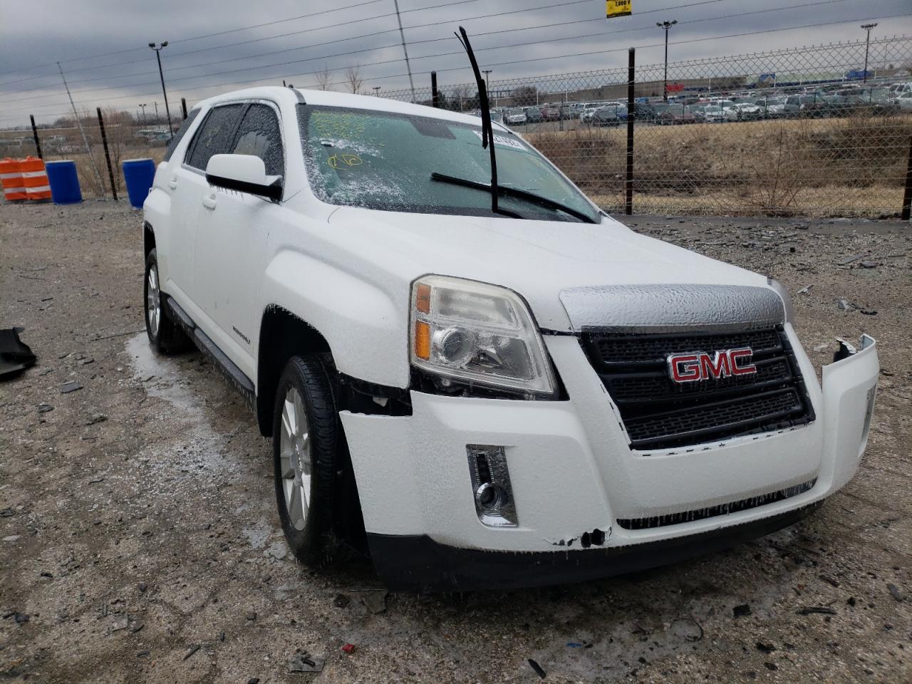 GMC TERRAIN SL 2013 with VIN 2GKALMEK6D6240958 - Photo from auction