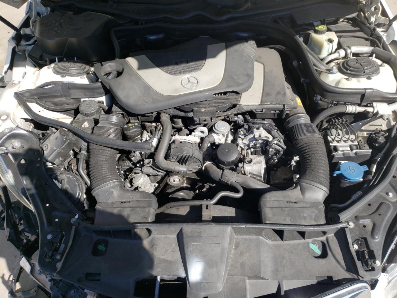 Photo 7 from auction – 2010 MERCEDES-BENZ E 350 with VIN WDDHF5GB7AA170508