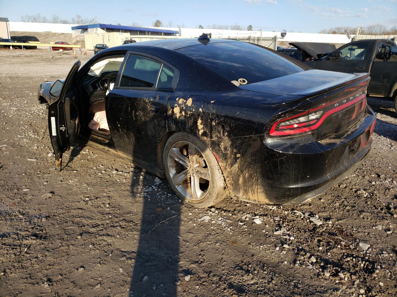 Photo 3 from auction – 2015 DODGE CHARGER SX with VIN 2C3CDXHG5FH754175