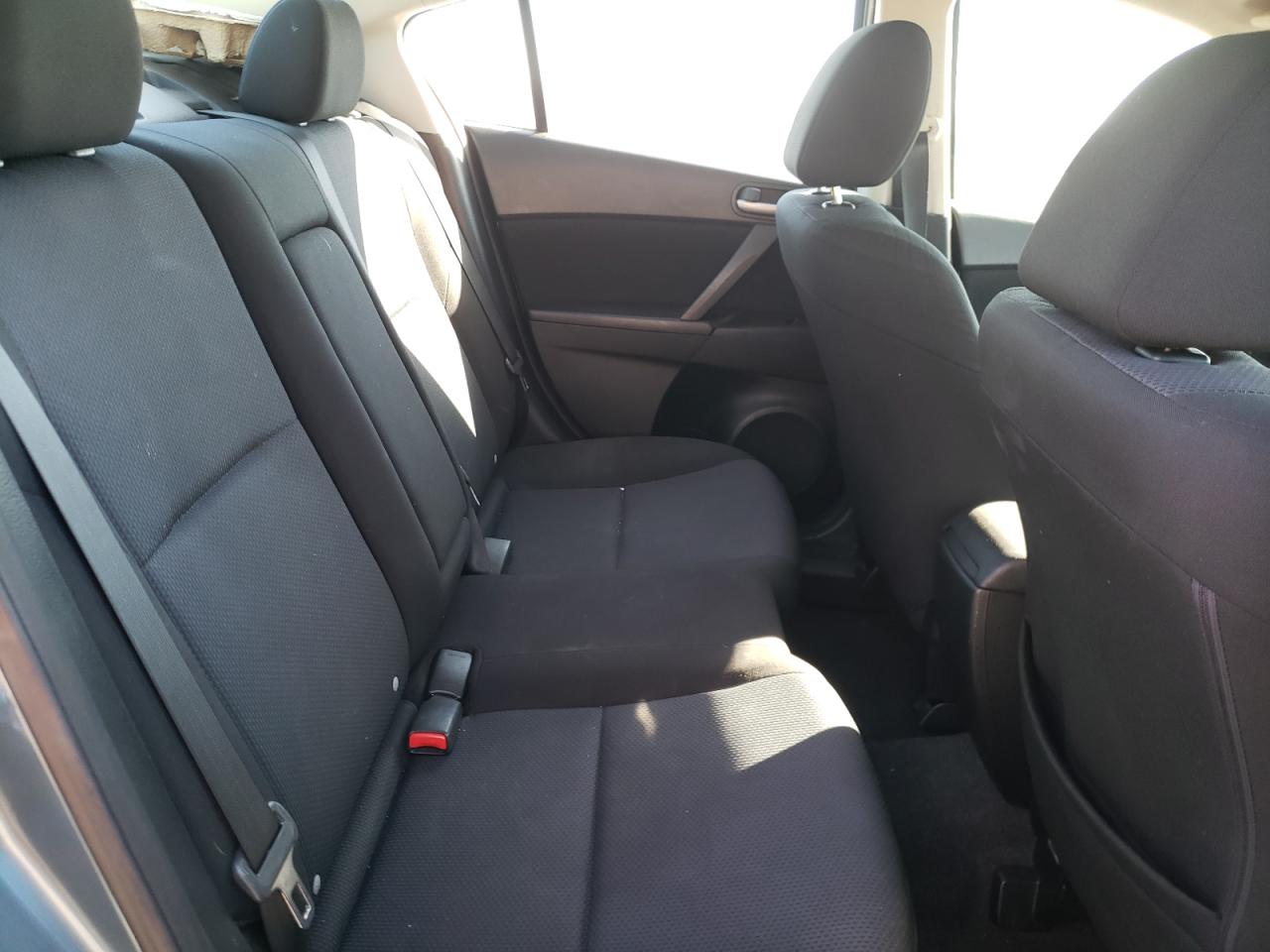 Photo 6 from auction – 2010 MAZDA 3 I with VIN JM1BL1SG9A1243673