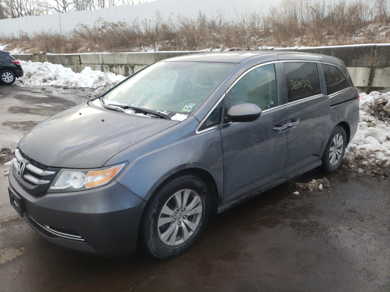 Photo 2 from auction – 2017 HONDA ODYSSEY EX with VIN 5FNRL5H63HB021586