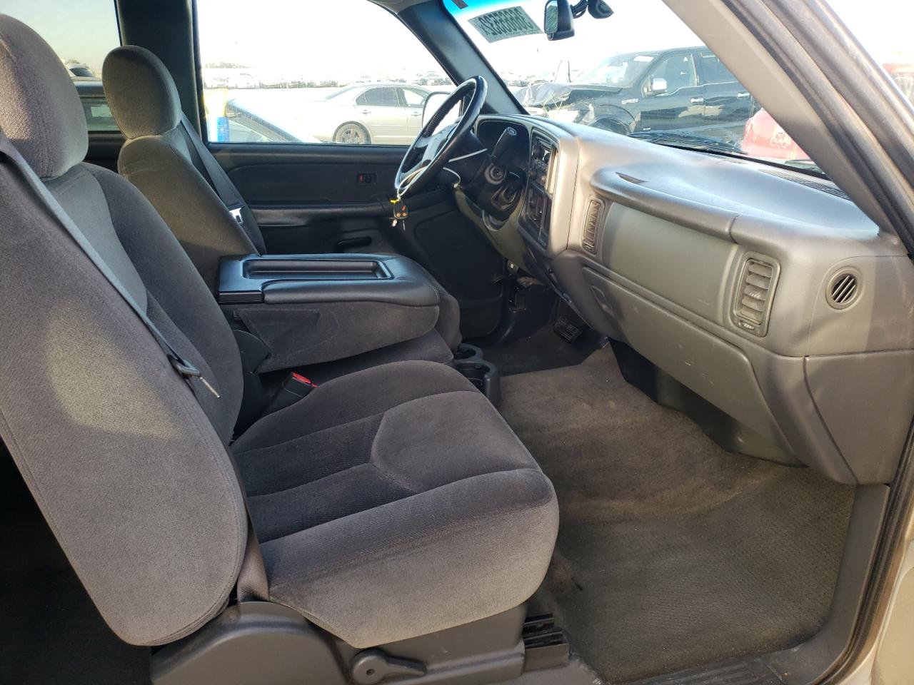 Photo 5 from auction – 2003 GMC SIERRA with VIN 1GTEK19TX3E222278