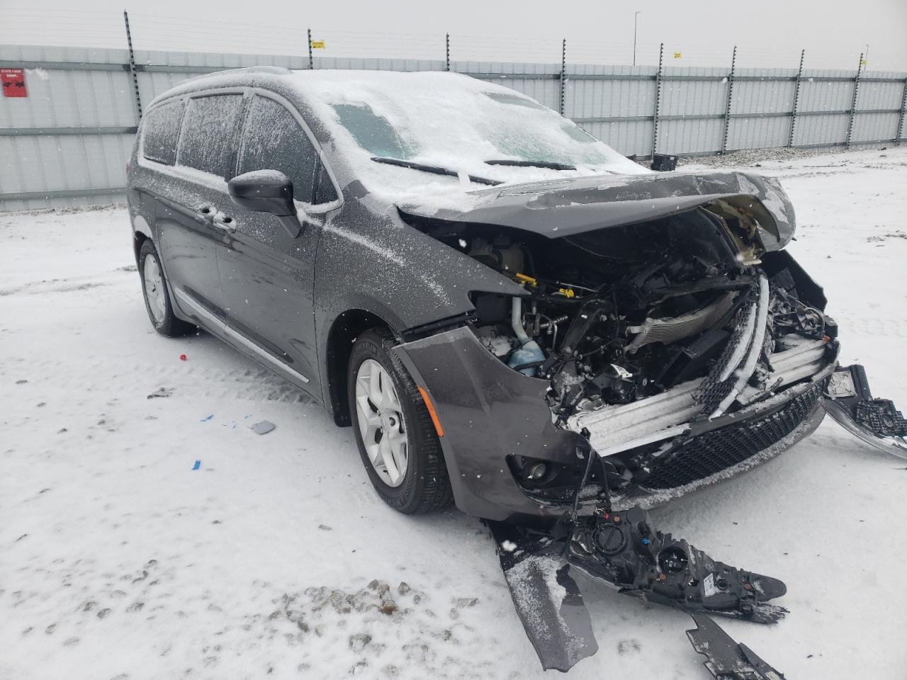 CHRYSLER PACIFICA T 2020 with VIN 2C4RC1EG3LR138846 - Photo from auction