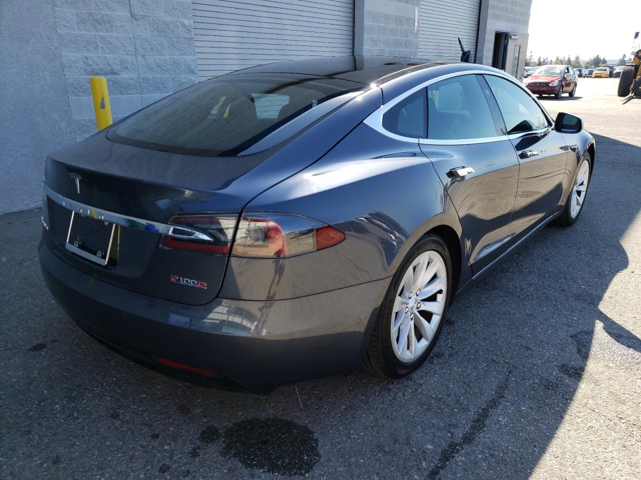 Photo 4 from auction – 2018 TESLA MODEL S with VIN 5YJSA1E4XJF247732