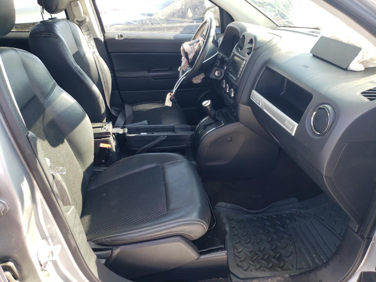 Photo 5 from auction – 2015 JEEP COMPASS SP with VIN 1C4NJCBAXFD373252