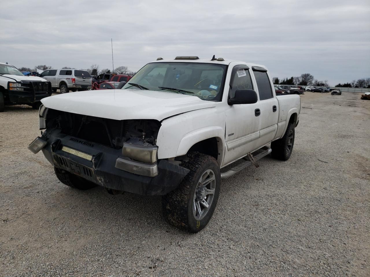 Photo 2 from auction – 2006 CHEVROLET SILVERADO with VIN 1GCHK23D16F162250