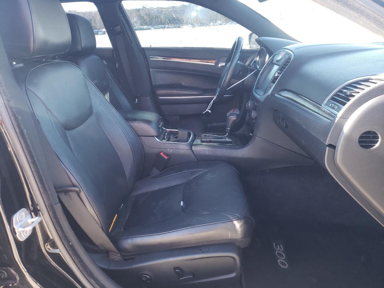 Photo 5 from auction – 2012 CHRYSLER 300C with VIN 2C3CCAET0CH274848