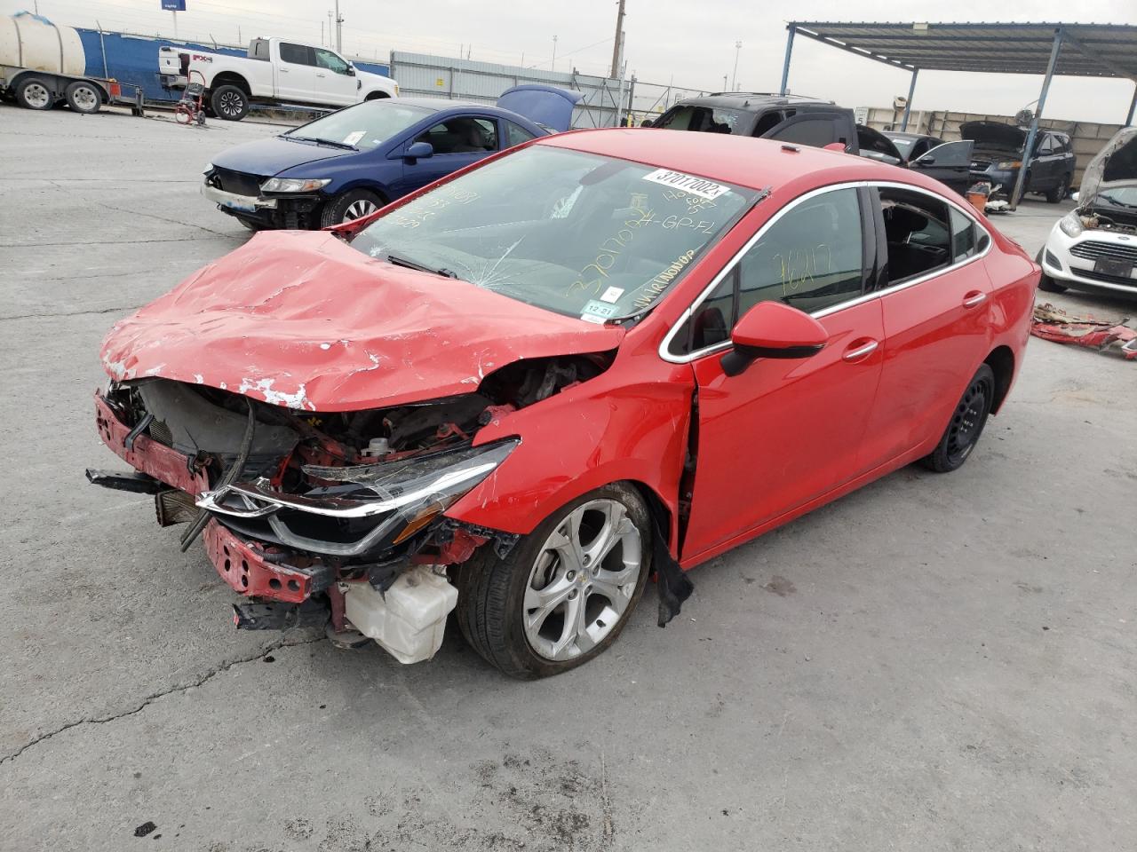 Photo 2 from auction – 2017 CHEVROLET CRUZE PREM with VIN 3G1BF5SMXHS573716