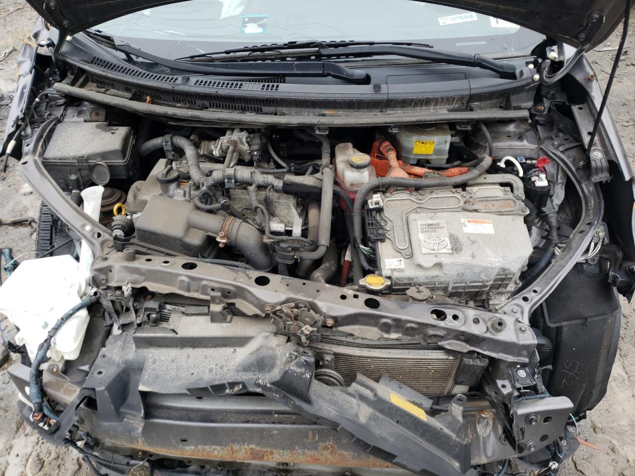Photo 7 from auction – 2013 TOYOTA PRIUS C with VIN JTDKDTB30D1537649