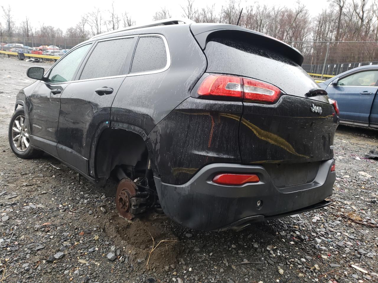 Photo 3 from auction – 2015 JEEP CHEROKEE L with VIN 1C4PJLCB0FW723170