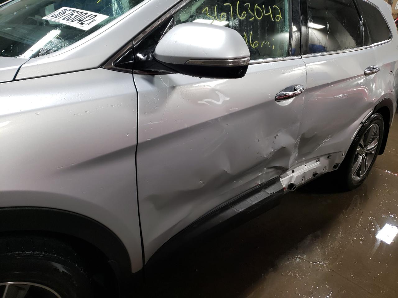 Photo 9 from auction – 2015 HYUNDAI SANTA FE G with VIN KM8SR4HF8FU092647