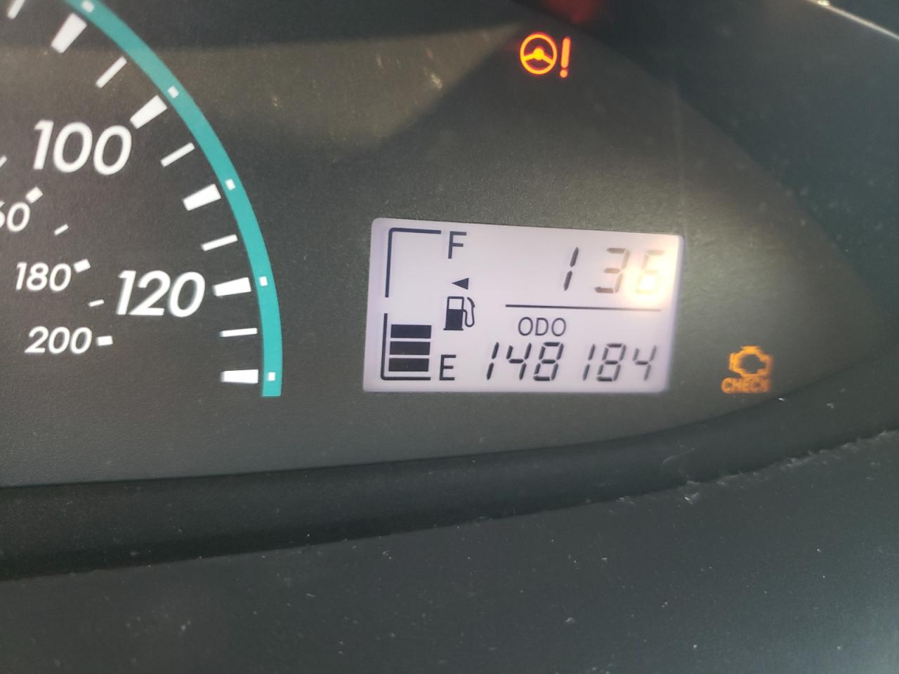 Photo 8 from auction – 2012 TOYOTA YARIS with VIN JTDBT4K38CL016139