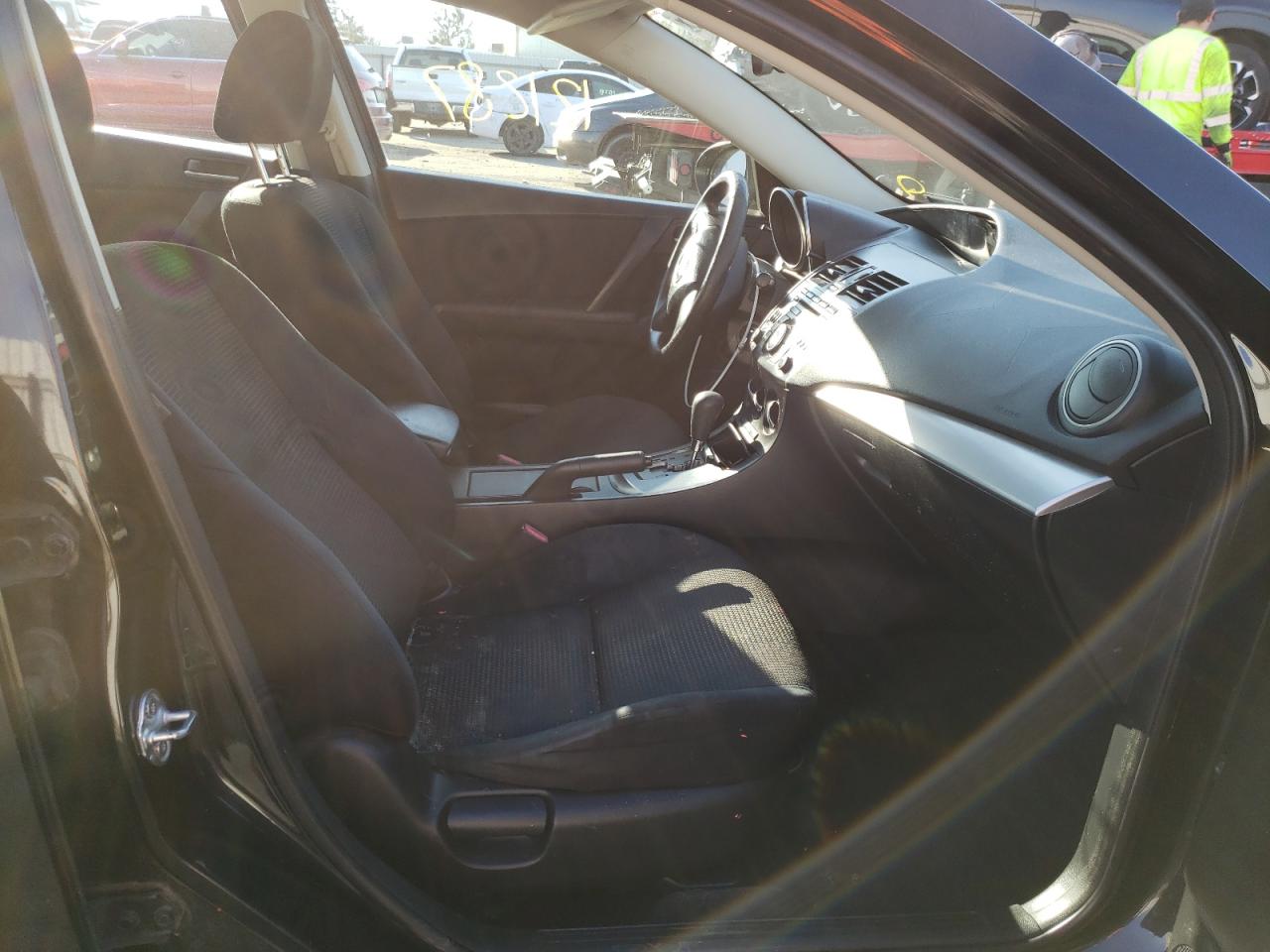 Photo 5 from auction – 2013 MAZDA 3 I with VIN JM1BL1TG7D1783879