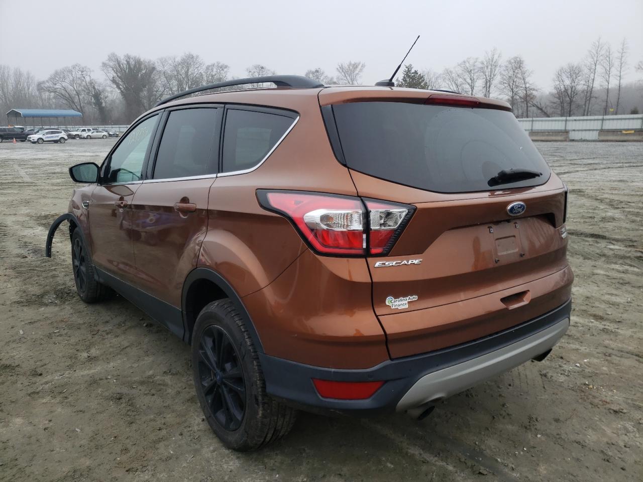 Photo 3 from auction – 2017 FORD ESCAPE SE with VIN 1FMCU9GD8HUD44562