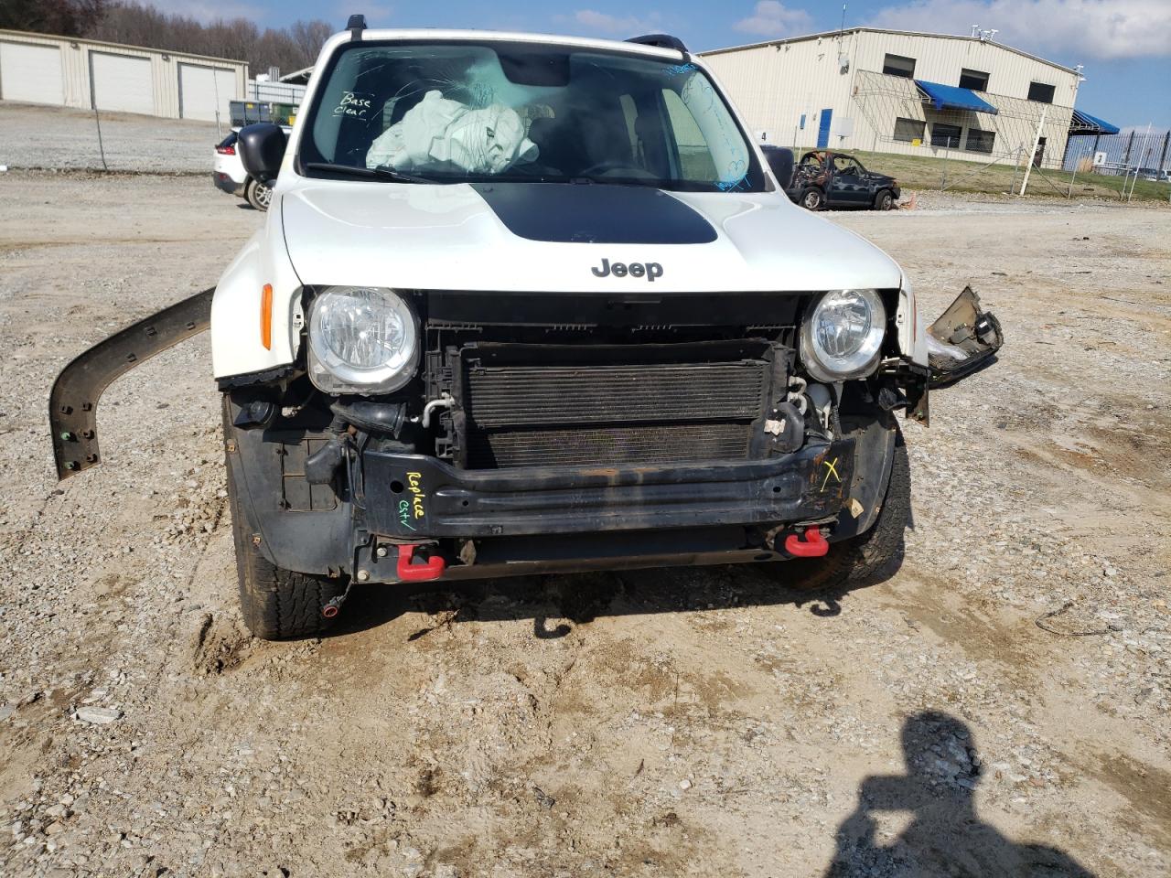 Photo 9 from auction – 2016 JEEP RENEGADE T with VIN ZACCJBCTXGPC51320