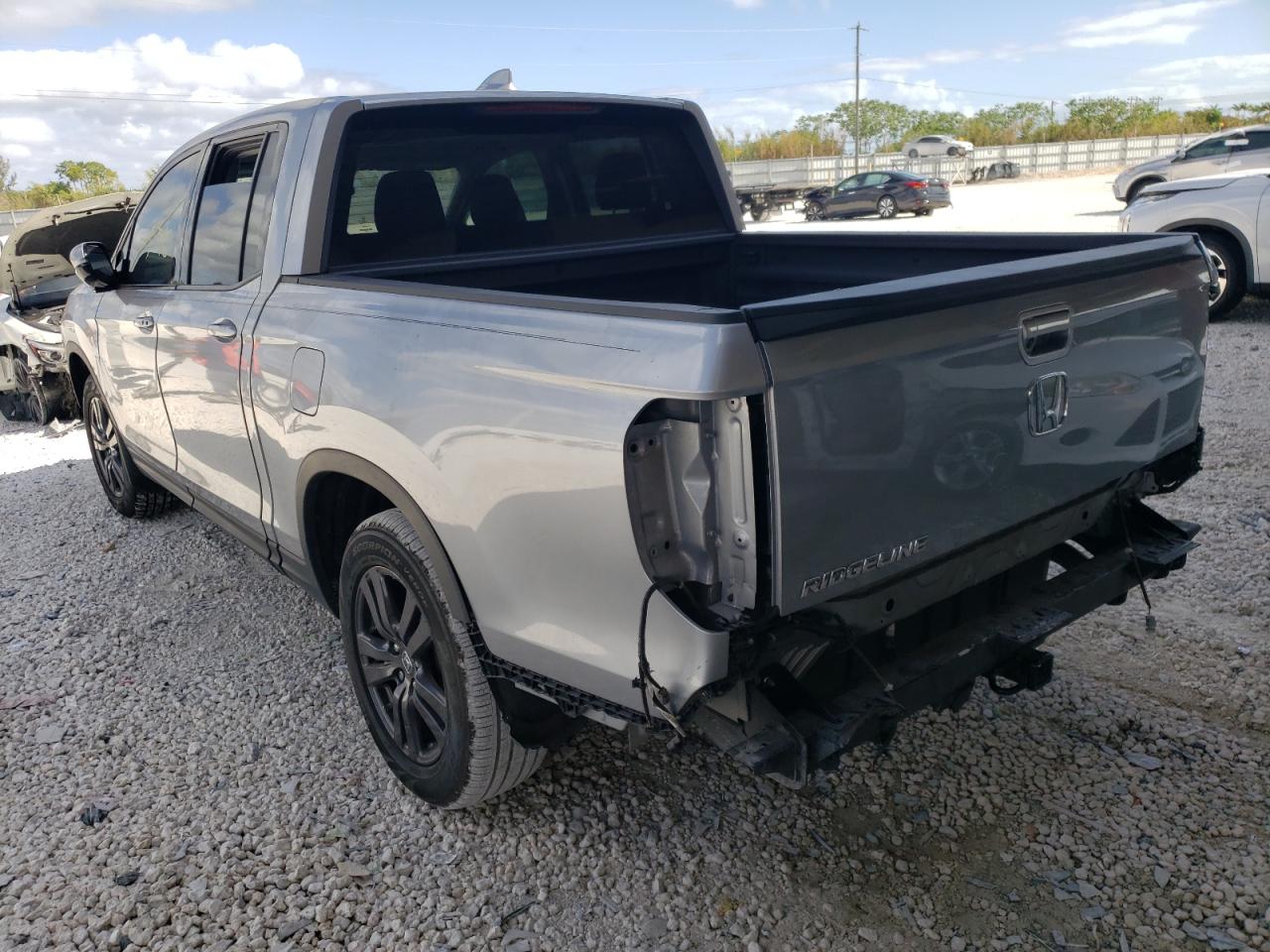 Photo 3 from auction – 2019 HONDA RIDGELINE with VIN 5FPYK2F13KB001888