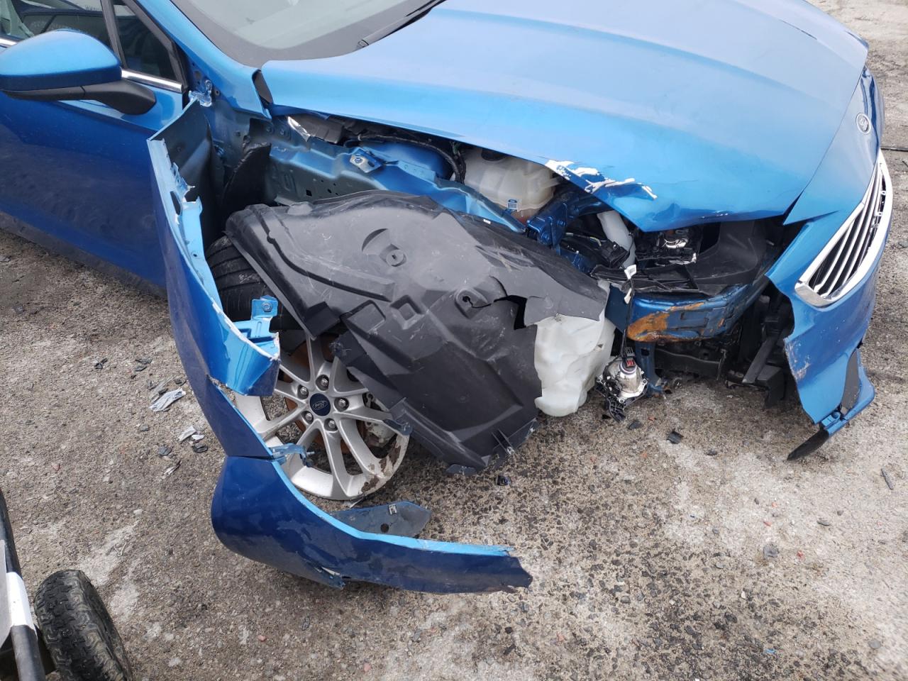 Photo 9 from auction – 2019 FORD FUSION SE with VIN 3FA6P0HD2KR230161