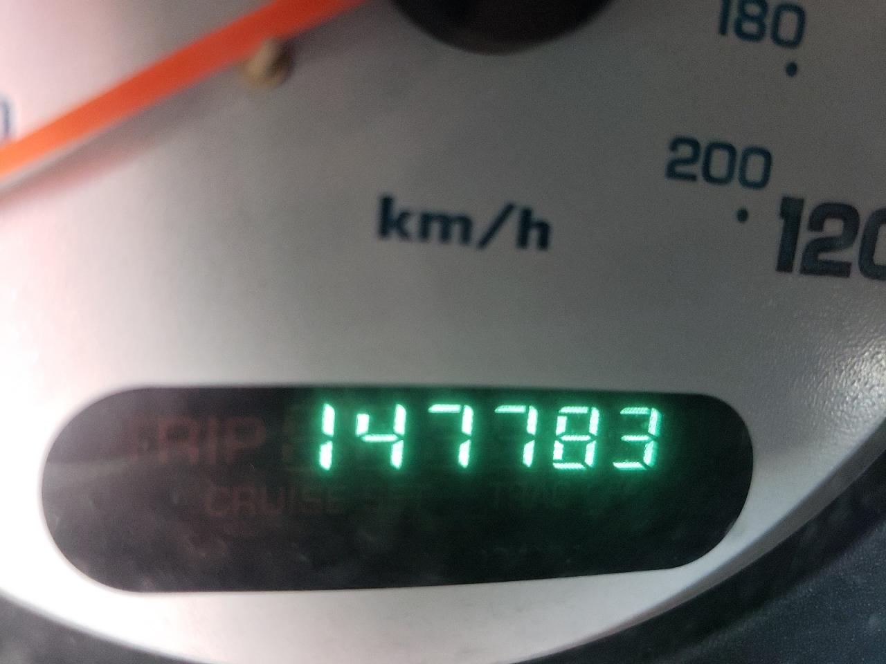 Photo 8 from auction – 2003 CHRYSLER TOWN & COU with VIN 2C4GP44383R353117
