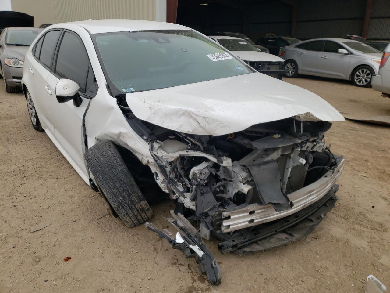 TOYOTA COROLLA LE 2020 with VIN 5YFEPRAE5LP039970 - Photo from auction