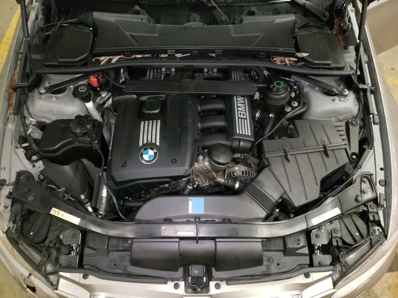 Photo 7 from auction – 2007 BMW 328 I with VIN WBAWL13527PX16475