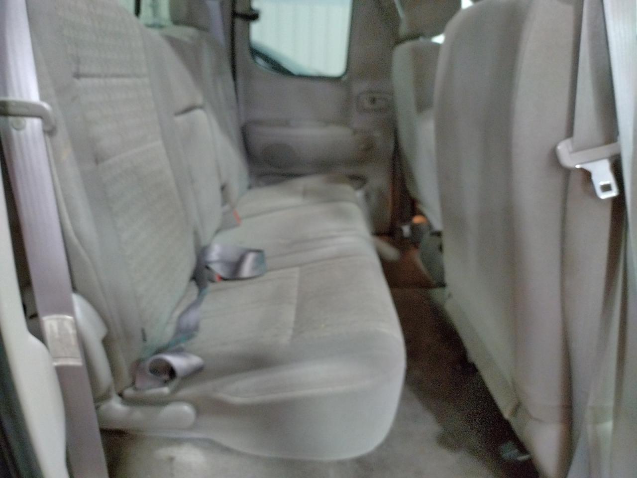 Photo 6 from auction – 2004 TOYOTA TUNDRA ACC with VIN 5TBBT44164S441380