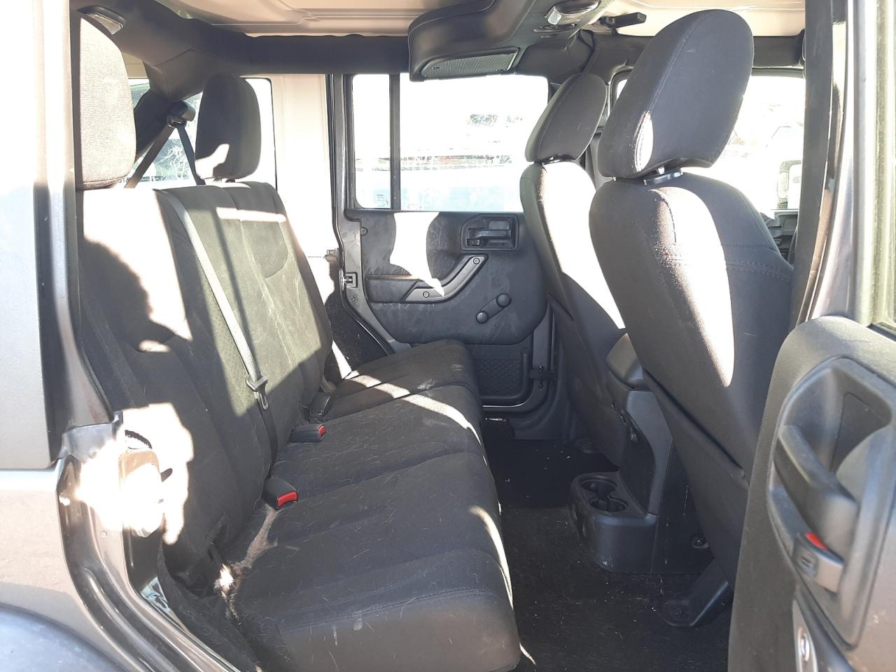 Photo 6 from auction – 2017 JEEP WRANGLER U with VIN 1C4BJWDG7HL638921