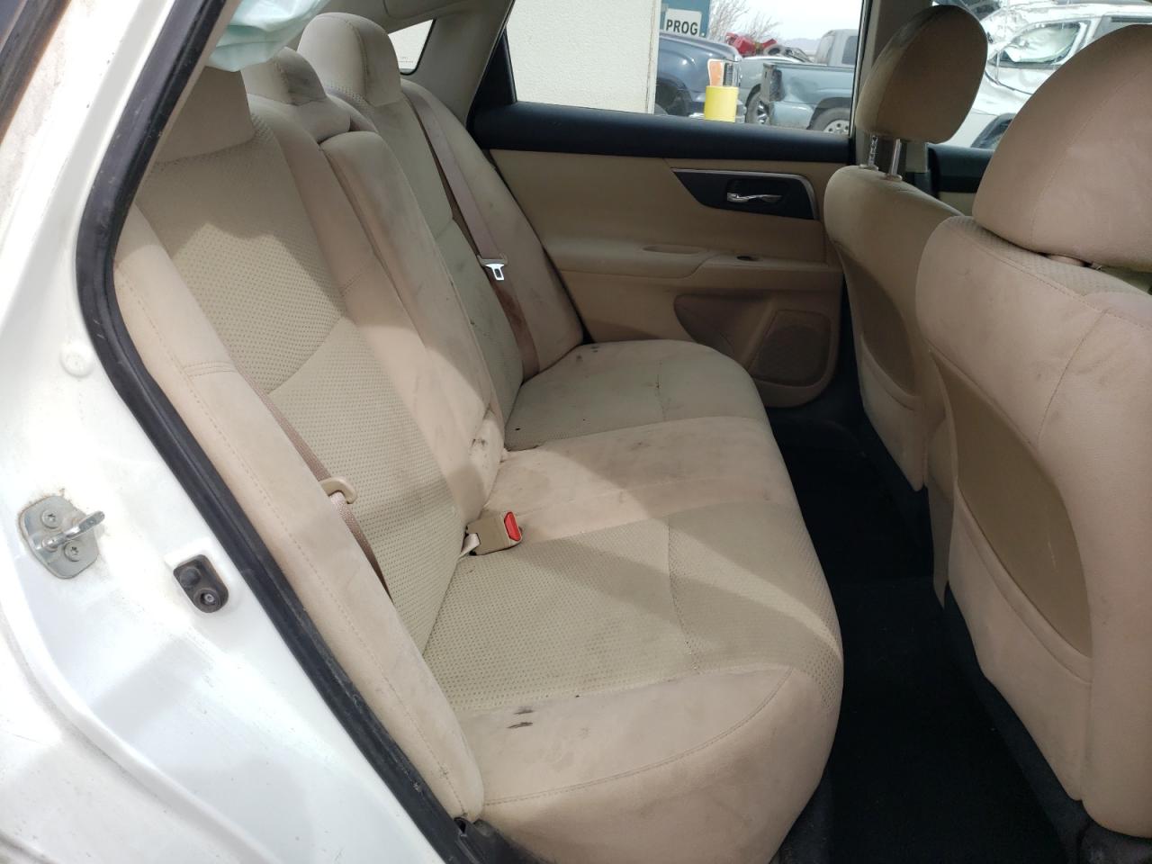 Photo 6 from auction – 2015 NISSAN ALTIMA 2.5 with VIN 1N4AL3AP8FC106735