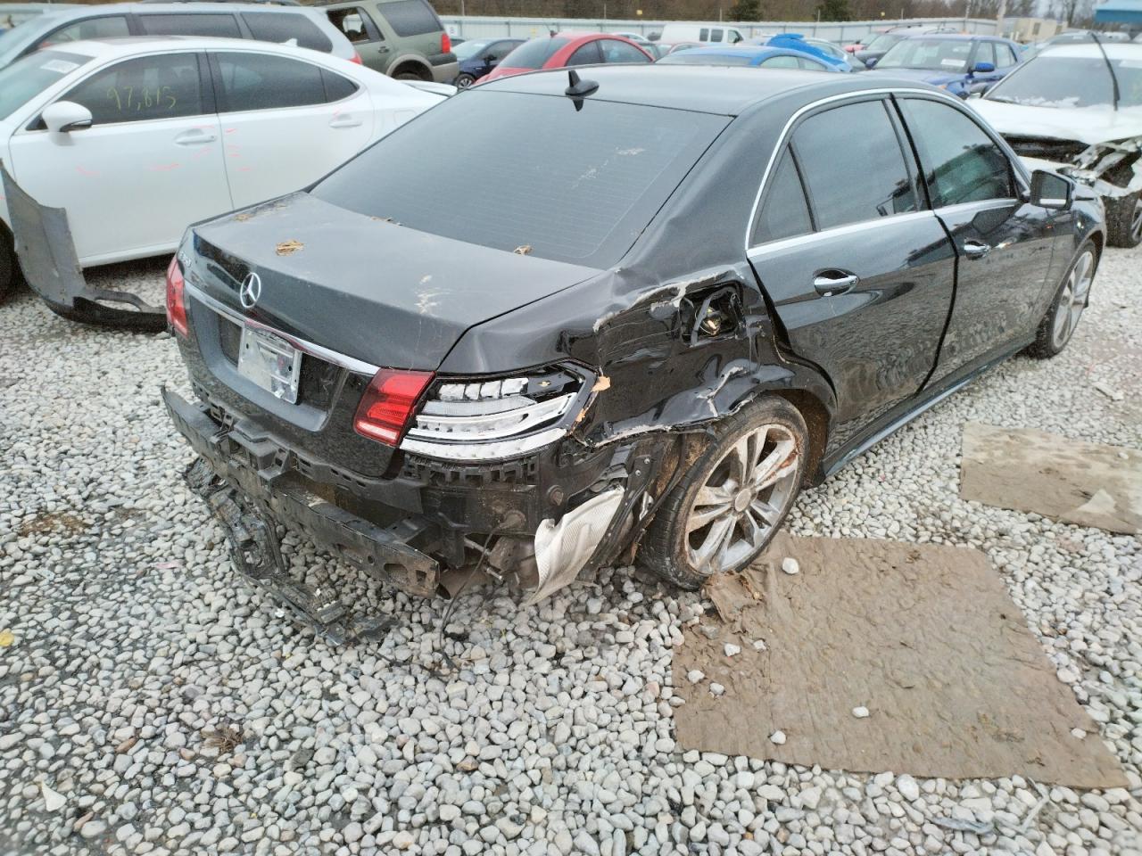 Photo 4 from auction – 2014 MERCEDES-BENZ E 350 with VIN WDDHF5KB3EB045013